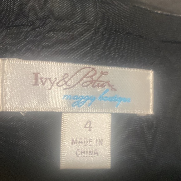 size 4 gold and black dress - Picture 5 of 5